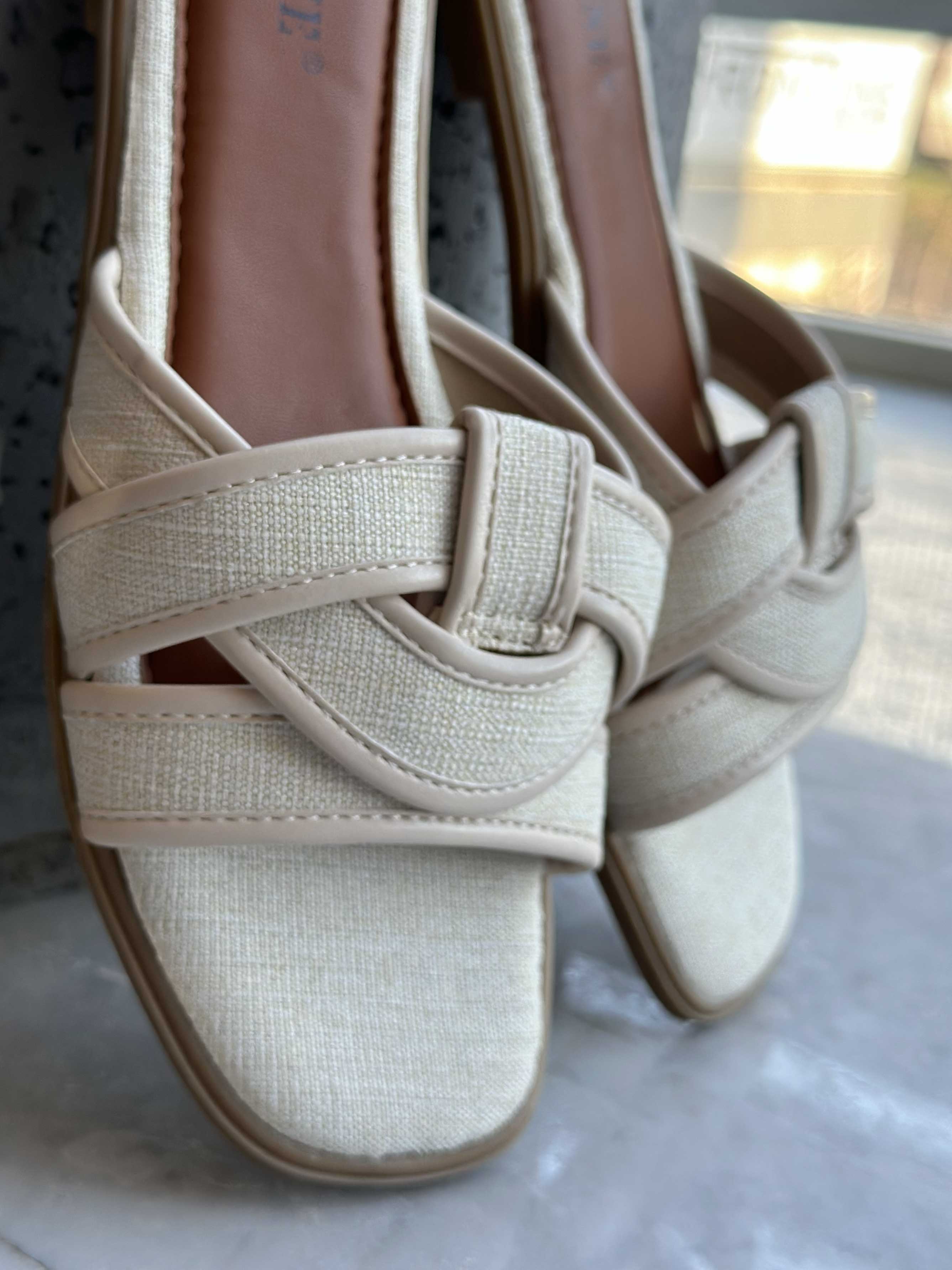 Valerie - Sandaler med flettet detaljer